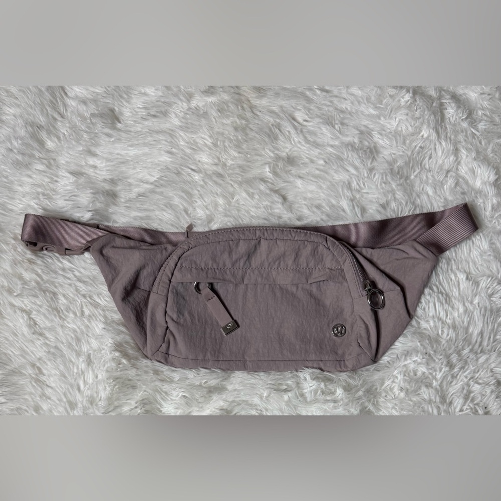 Lululemon belt bag